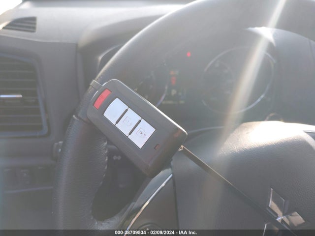 JA4APVAU7MU024884 Mitsubishi Outlander Sport 2.0 Se 2wd