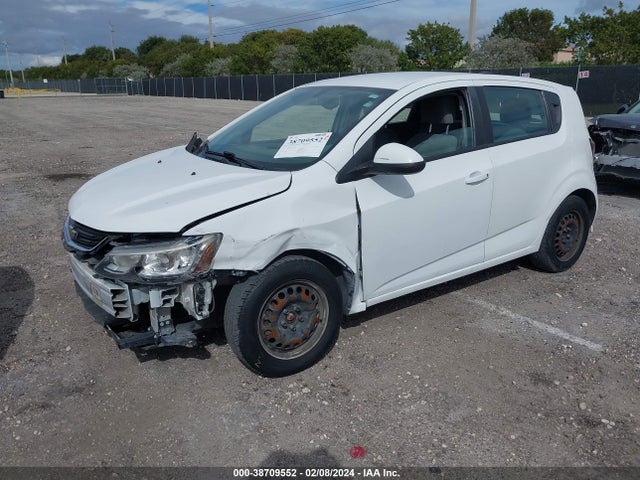 Chevrolet Sonic Lt Auto 2017 1G1JG6SH9H4177391 Image 2