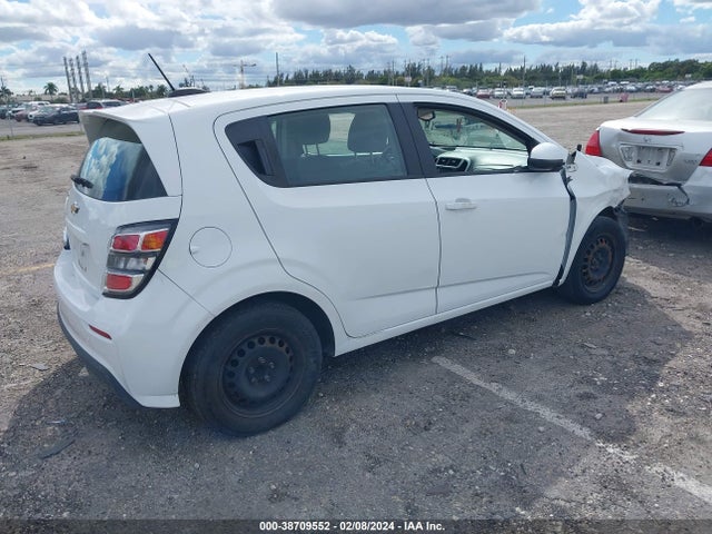 Chevrolet Sonic Lt Auto 2017 1G1JG6SH9H4177391 Image 4