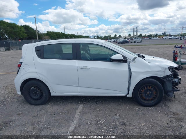 Chevrolet Sonic Lt Auto 2017 1G1JG6SH9H4177391 Image 6