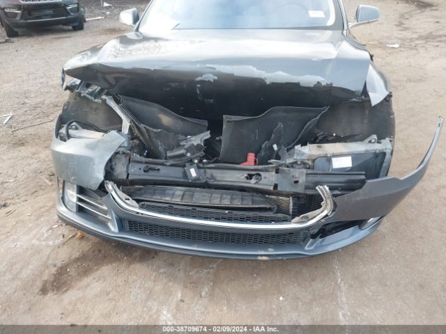 5YJSA1H18EFP32264 Tesla Model S P85