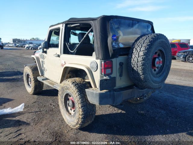2017 JEEP WRANGLER 1C4AJWAG5HL584051 Photo 2
