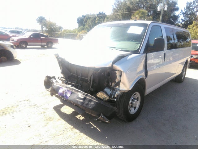 Chevrolet Express 3500 Ls 2015 1GAZGZFFXF1262834 Image 6