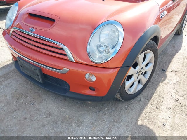 2005 MINI COOPER S WMWRH33535TK55463 Photo 5