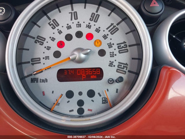 2005 MINI COOPER S WMWRH33535TK55463 Photo 6