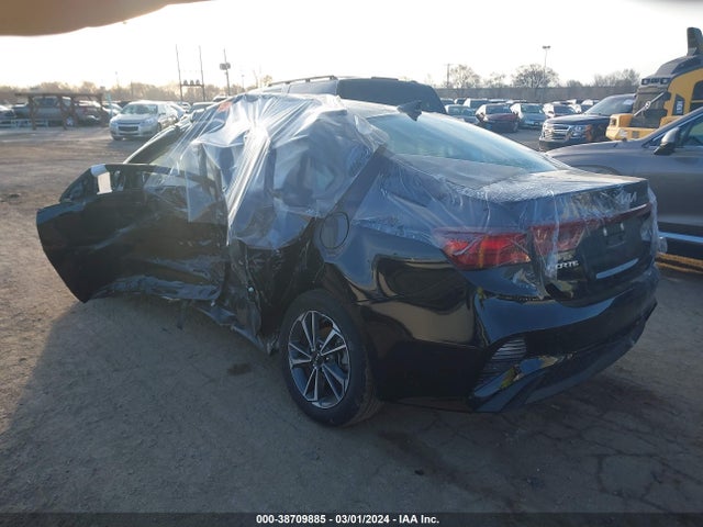 KIA Forte Lxs 2023 3KPF24AD5PE692917 Image 3