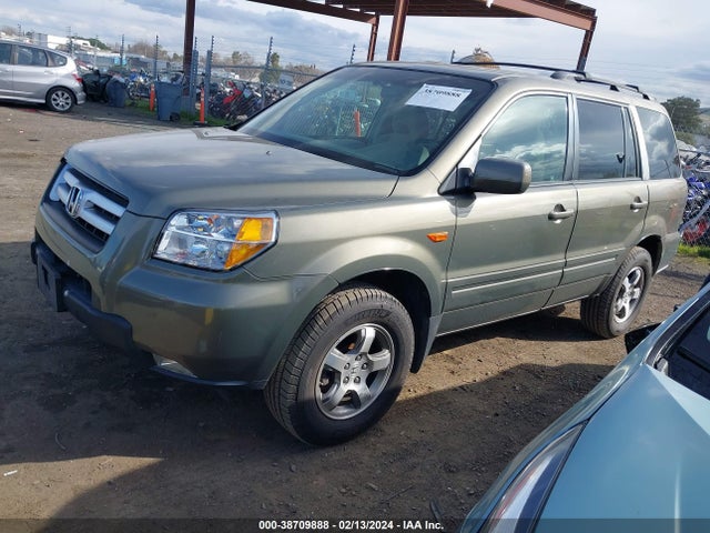 2007 HONDA PILOT EX VIN: 2HKYF18427H520809