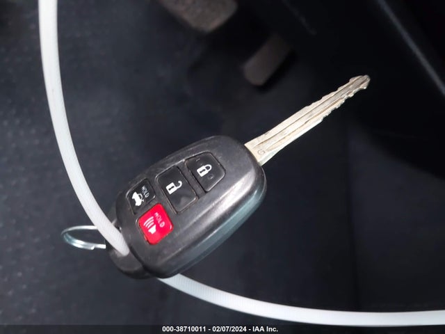 2013 TOYOTA CAMRY SE VIN: 4T1BF1FK9DU225646