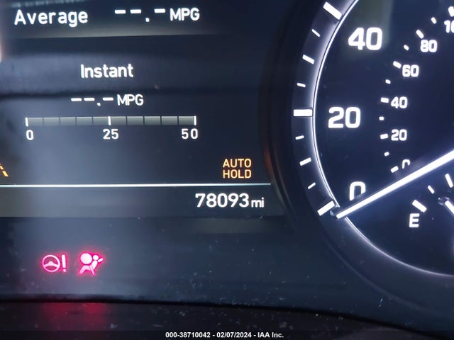 Genesis G80 3.8 2018 KMHGN4JE6JU224526 Image 15