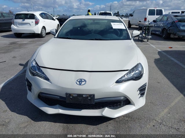Toyota 86 2017 JF1ZNAA13H8706372 Image 13