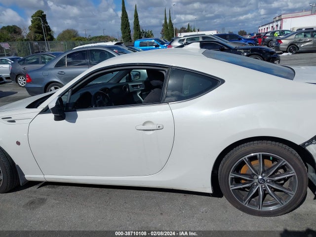 Toyota 86 2017 JF1ZNAA13H8706372 Image 15