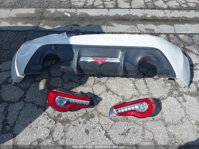 Toyota 86 2017 JF1ZNAA13H8706372 Image 12
