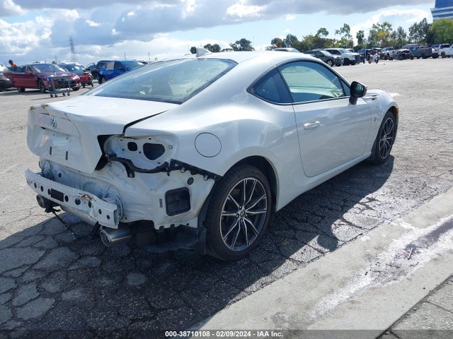 Toyota 86 2017 JF1ZNAA13H8706372 Image 4