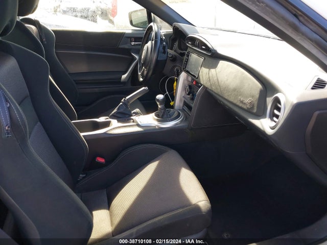 Toyota 86 2017 JF1ZNAA13H8706372 Image 5
