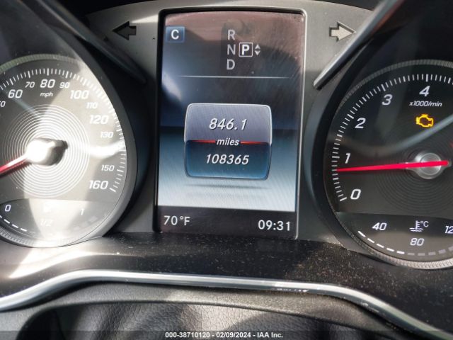 55SWF4JBXFU055483 Mercedes-Benz C 300 Luxury/sport