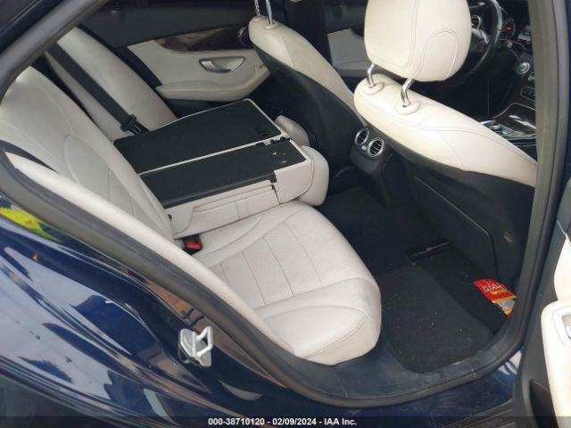 55SWF4JBXFU055483 Mercedes-Benz C 300 Luxury/sport