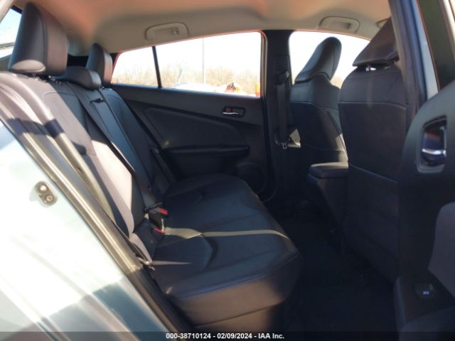 JTDKARFU0G3510037 Toyota Prius Three Touring