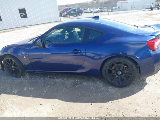 Toyota 86 2018 JF1ZNAA14J8700716 Image 15