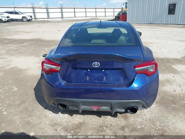 Toyota 86 2018 JF1ZNAA14J8700716 Image 17