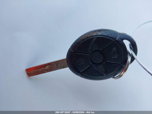 2005 MINI COOPER WMWRC33575TJ73332 Photo 10
