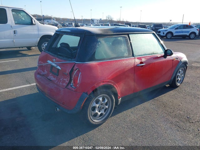 2005 MINI COOPER WMWRC33575TJ73332 Photo 3