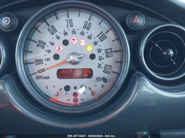 2005 MINI COOPER WMWRC33575TJ73332 Photo 6