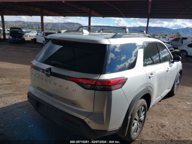 5N1DR3BA0RC223516 Nissan Pathfinder Sv Fwd