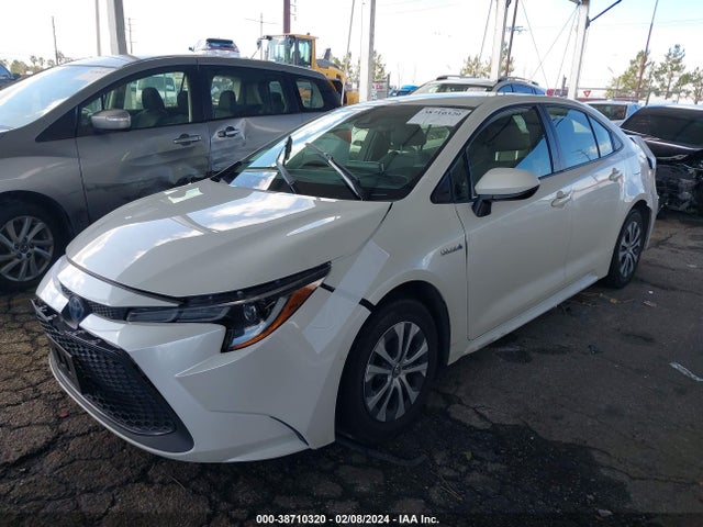 Toyota Corolla Hybrid Le 2021 JTDEAMDE8MJ010906 Image 2