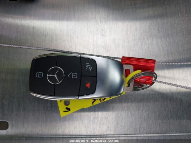 W1N0G8DB6NV363458 Mercedes-Benz Glc 300 Suv