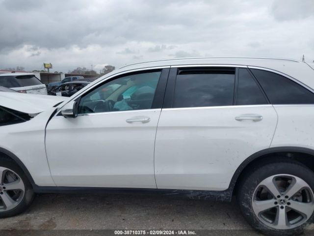 W1N0G8DB6NV363458 Mercedes-Benz Glc 300 Suv