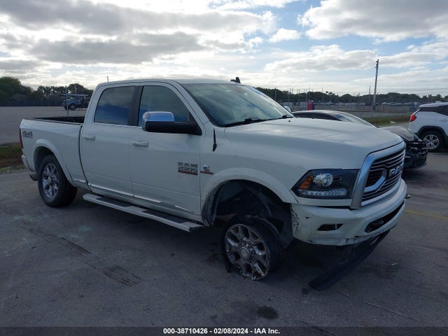 2018 RAM 2500 LIMITED 4X4 6'4 BOX VIN: 3C6UR5GL3JG290050
