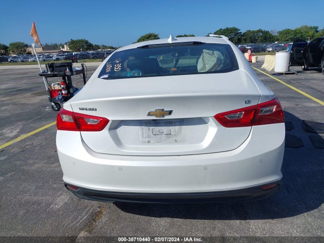 Chevrolet MALIBU LT 2018 1G1ZD5STXJF233701 Image 16