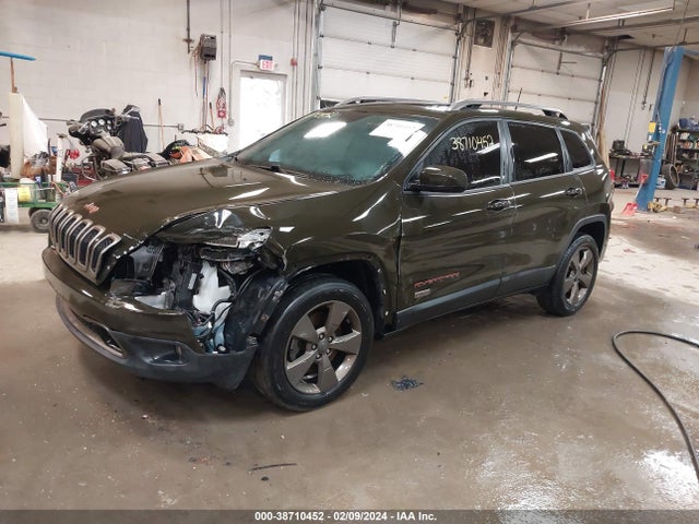 1C4PJMCB5HW543417 Jeep Cherokee 75th Anniversary Edition 4x4