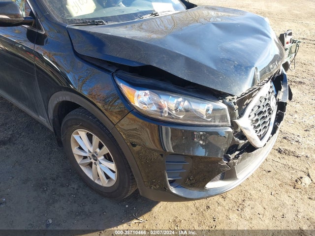 2019 KIA SORENTO 2.4L LX VIN: 5XYPGDA33KG523987