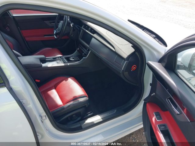 SAJBL4EV5JCY55743 Jaguar Xf 35t R-sport