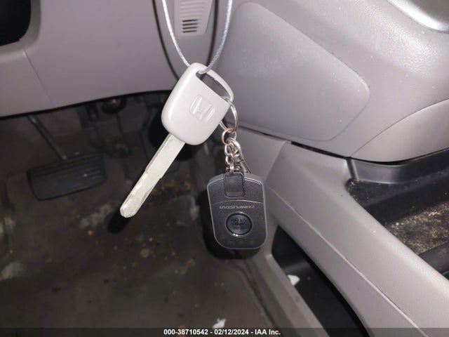 2013 HONDA CR-V LX VIN: 2HKRM4H34DH640528