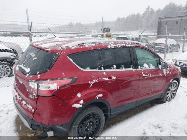 1FMCU9J97HUA30986 Ford Escape Titanium