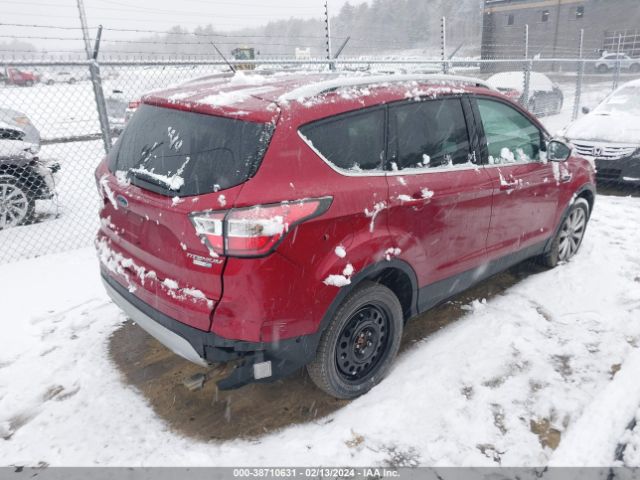 1FMCU9J97HUA30986 Ford Escape Titanium