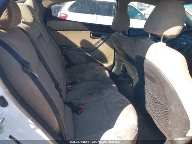 Hyundai ELANTRA SE 2015 5NPDH4AEXFH583488 Image 8