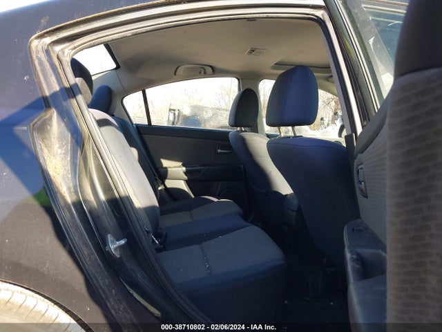 2005 Mazda Mazda3 I მანქანა იყიდება აუქციონზე, vin: JM1BK12FX51292669, აუქციონის ნომერი: 38710802