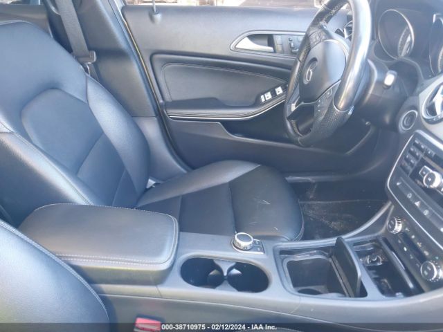 WDCTG4EB1FJ108036 Mercedes-Benz GLA 250
