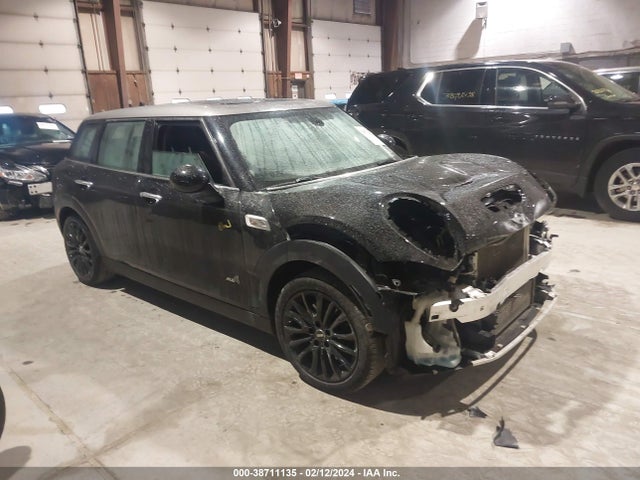 2017 MINI CLUBMAN WMWLU5C35H2E84011 Photo 0
