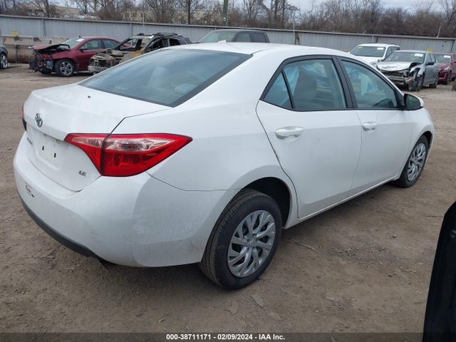 Toyota COROLLA LE 2019 5YFBURHE8KP934840 Image 4