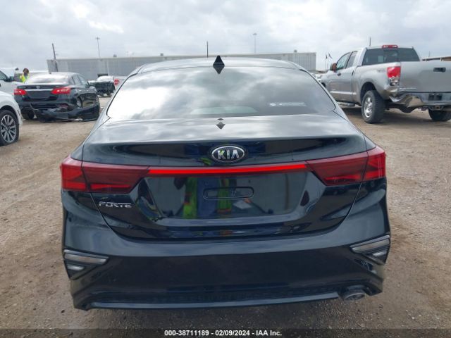 3KPF24AD5ME368717 KIA Forte Lxs