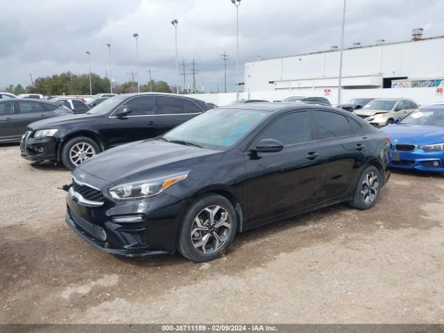3KPF24AD5ME368717 KIA Forte Lxs