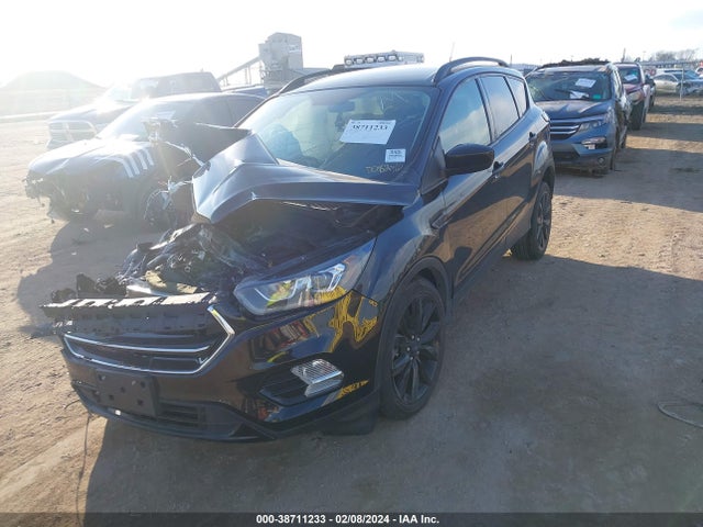 1FMCU9GD8JUD08246 Ford ESCAPE SE