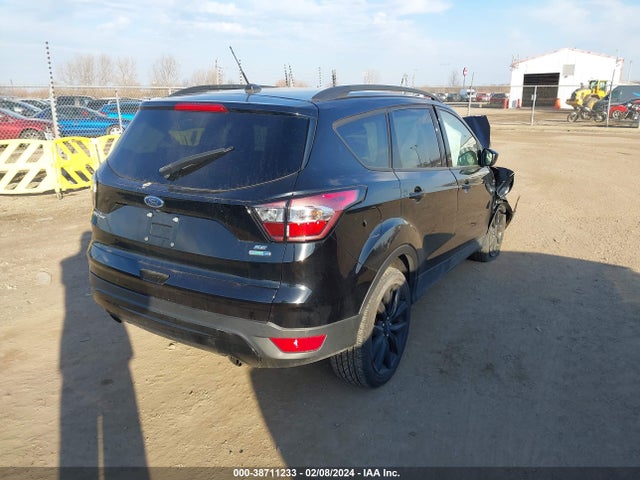 1FMCU9GD8JUD08246 Ford ESCAPE SE