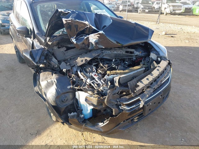 1FMCU9GD8JUD08246 Ford ESCAPE SE