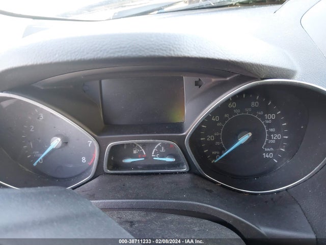 1FMCU9GD8JUD08246 Ford ESCAPE SE