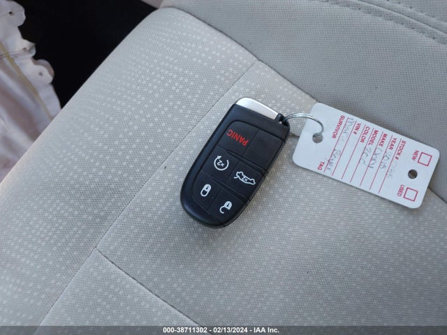 Aukcja sprzedaży 2015 Chrysler 200 Limited, vin: 1C3CCCAB4FN541607, numer aukcji: 38711302